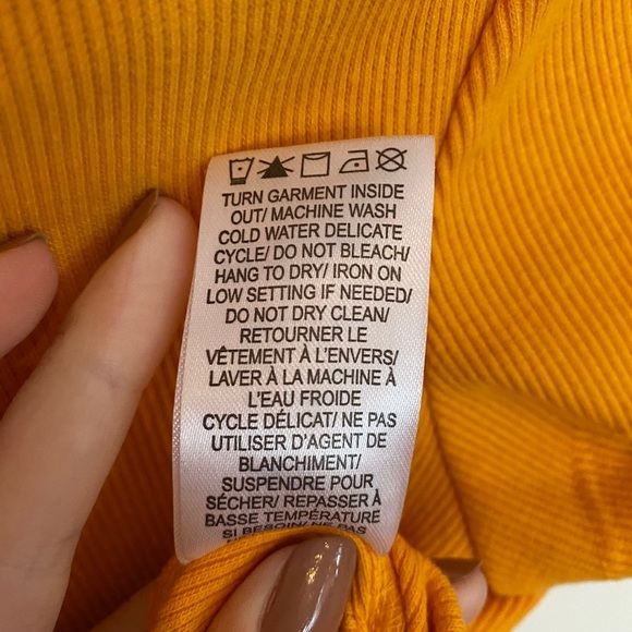 Ardene Yellow T-Shirt with Collar and Front Zip - Picture 6 of 7